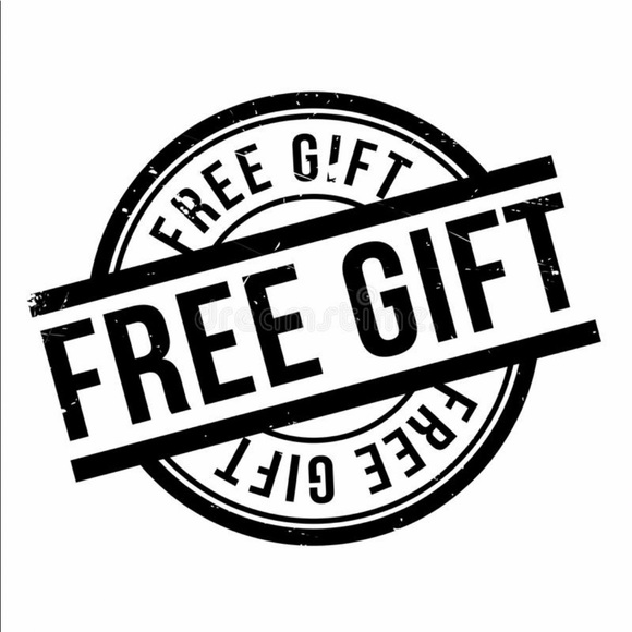 Maurice’s Gray Bonfire Tee Shirt Size Small - Picture 3 of 3